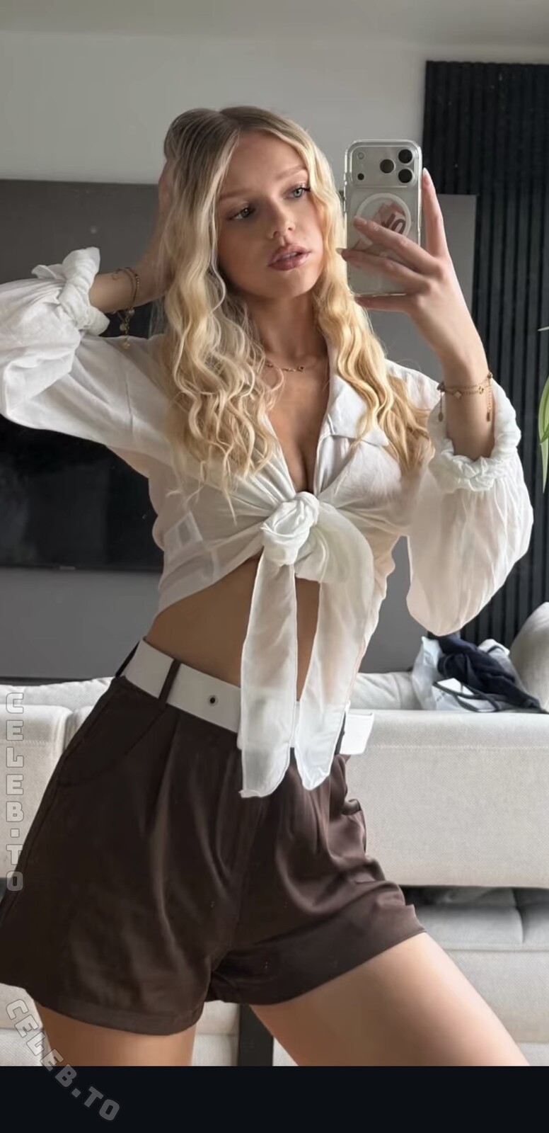 Thesi.Sophie nude photo 1