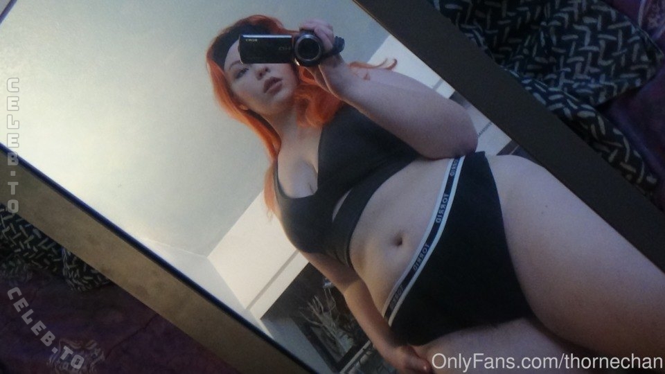 ThorneChan nude photo 2