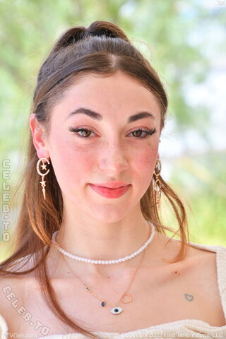 Tiana Blow nude photo 5