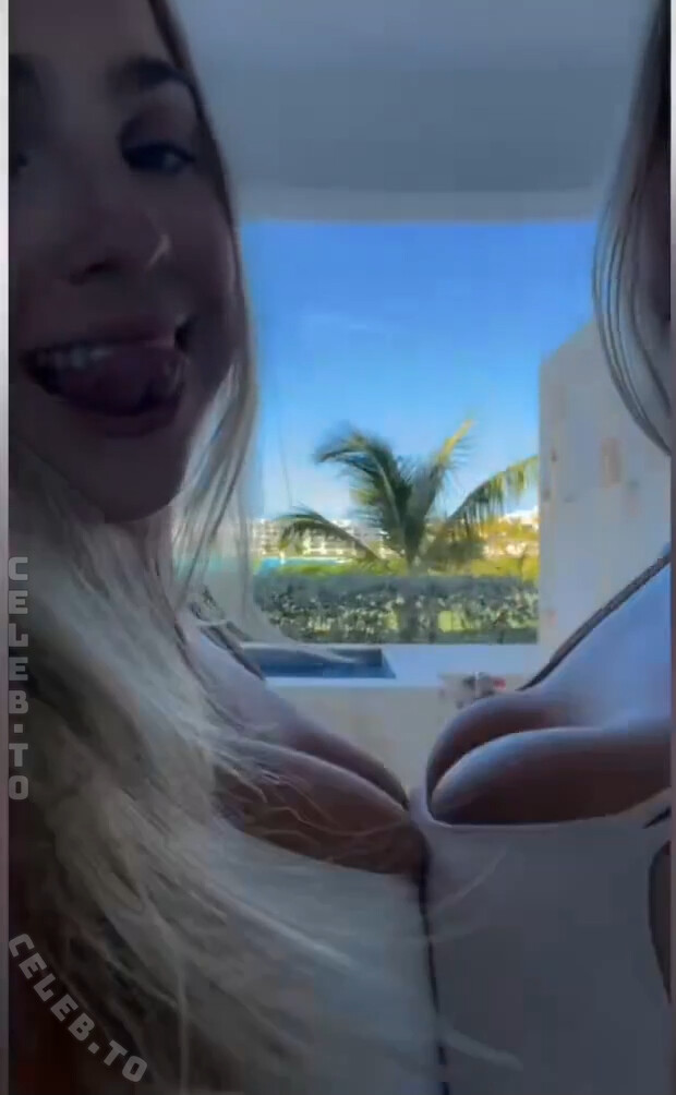 Tianaaa nude photo 1