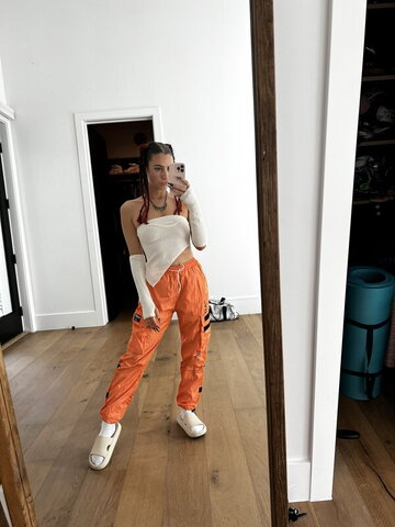 tiatia nude photo 1