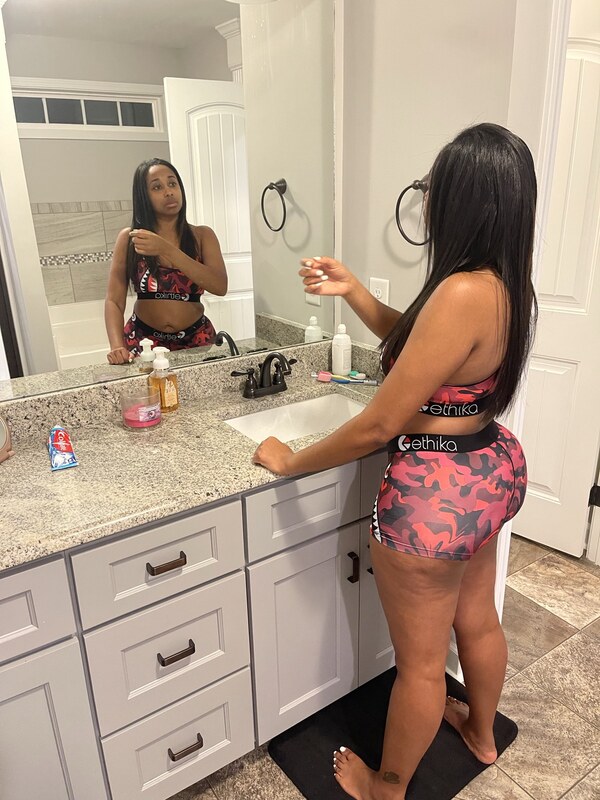 Tiffany Renee nude photo 2