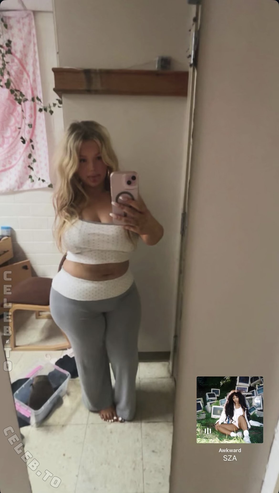tiffcrespo_ nude photo 3