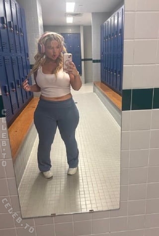 tiffcrespo_ nude photo 14