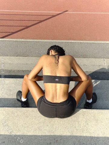 Tina Kunakey photo 2