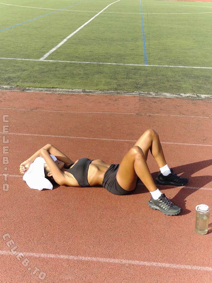 Tina Kunakey nude photo 5