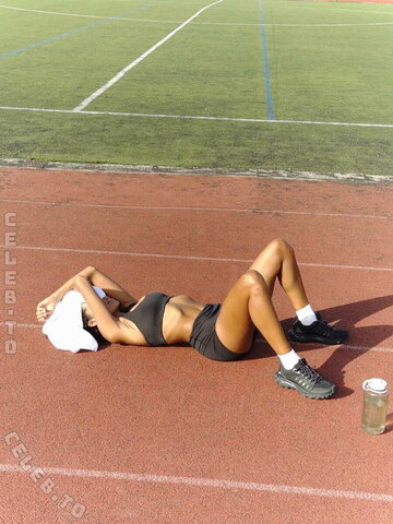 Tina Kunakey photo 5