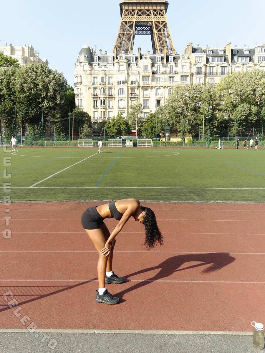 Tina Kunakey nude photo 8