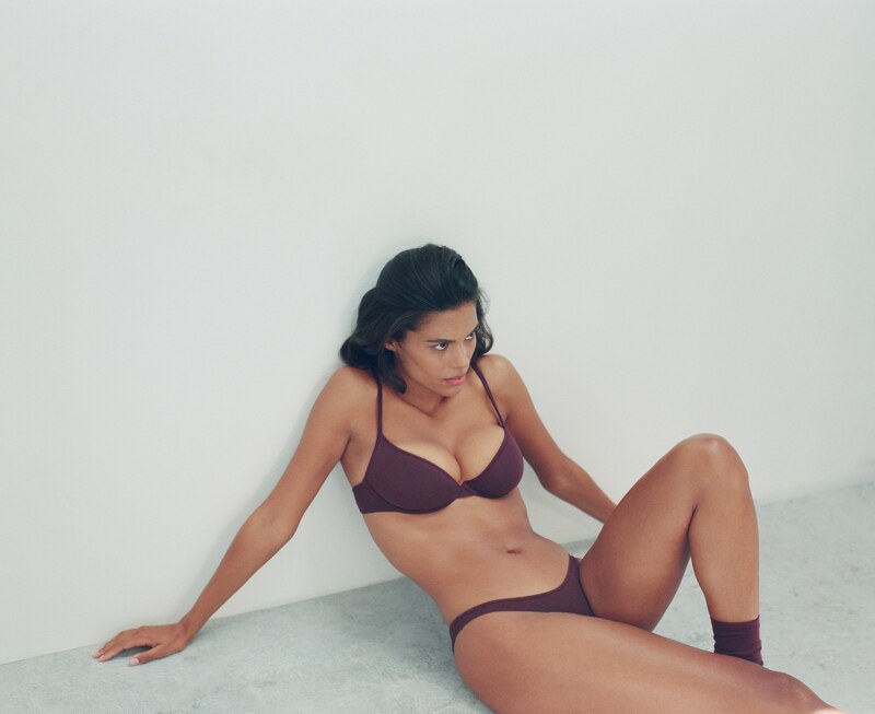 Tina Kunakey nude photo 17