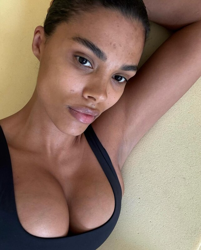 Tina Kunakey nude photo 27