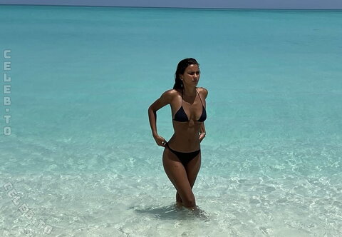 Tina Tonkin photo 3