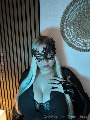 Tina Typicaltinaa nude photo 32