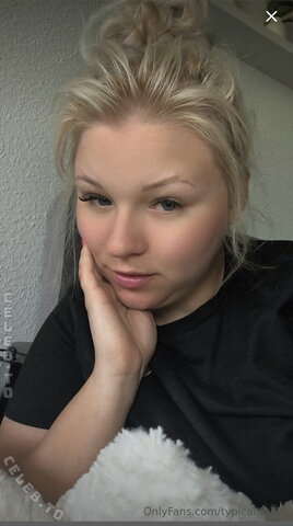 Tina Typicaltinaa nude photo 6