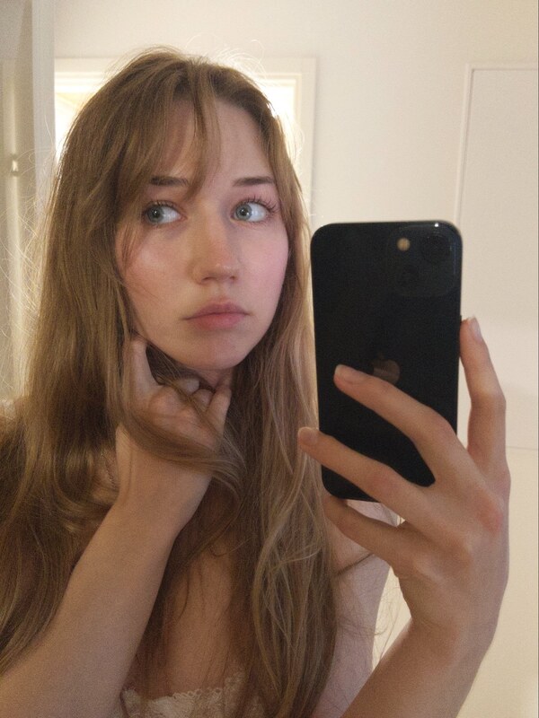 tinsmiu nude photo 5