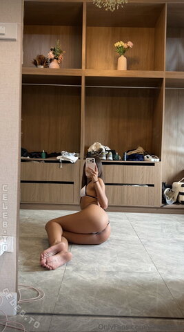 Tinyells | ellapetiteee nude photo 1