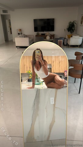 Tinyells | ellapetiteee nude photo 10