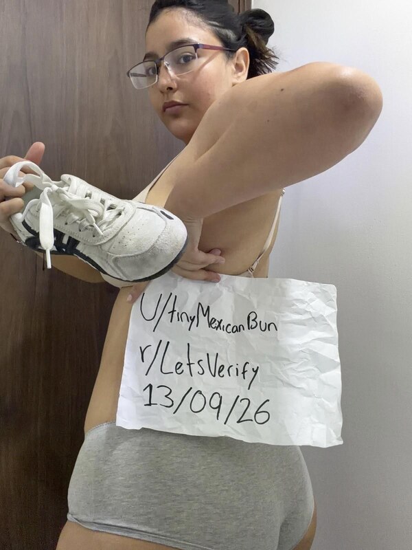 Tinymexicanbun nude photo 1