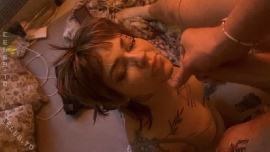 Tizeax nude photo 2