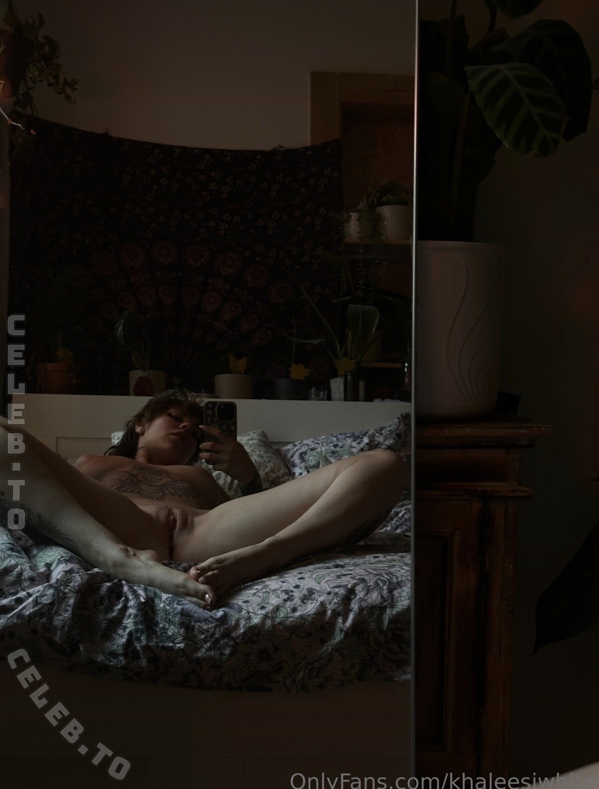 Tizeax nude photo 4