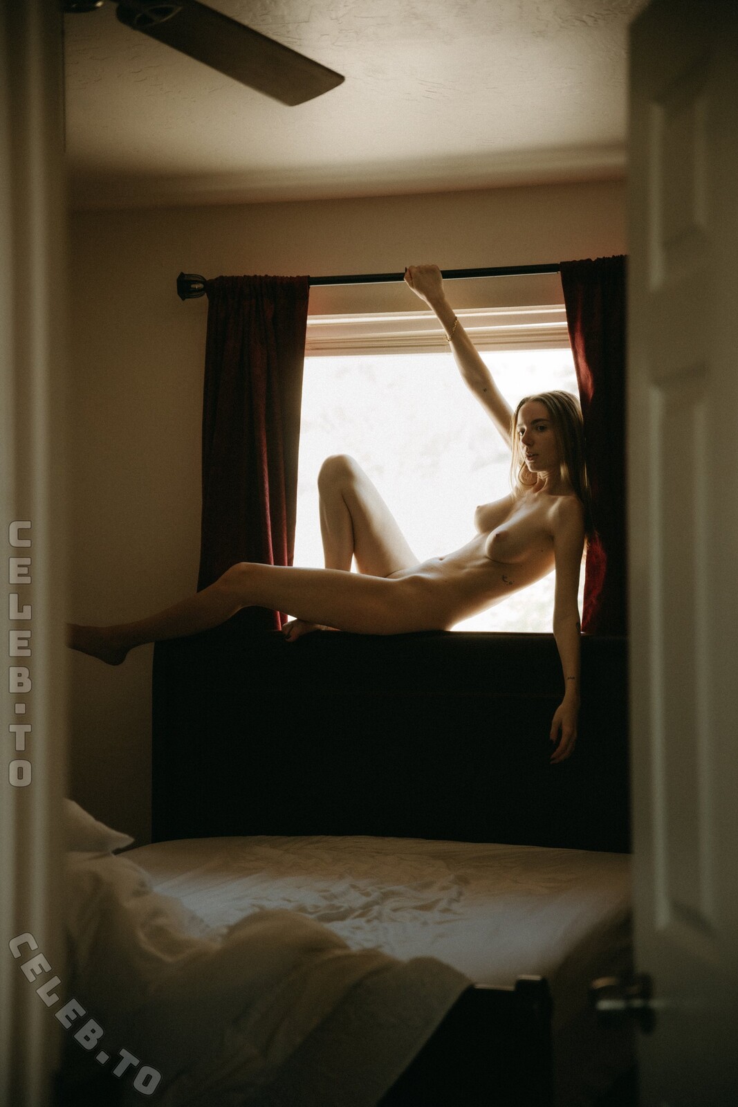 tokgaunighe nude photo 5