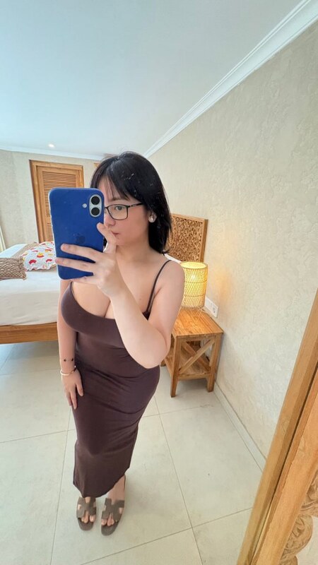 Tokyo Vibess nude photo 1