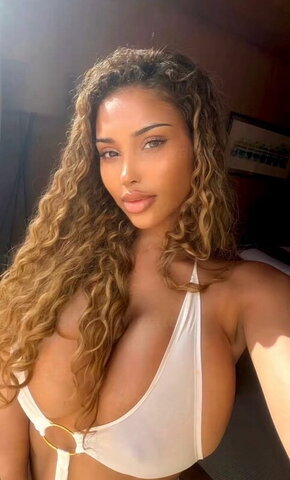 Tootatis nude photo 2