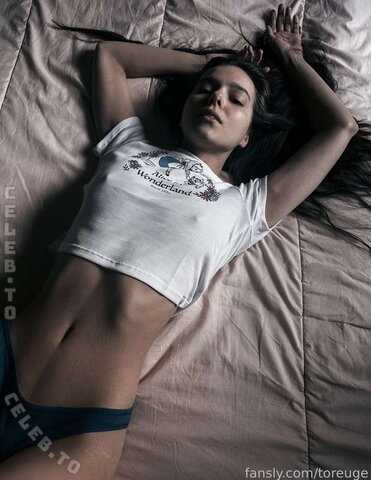 Toreuge nude photo 9