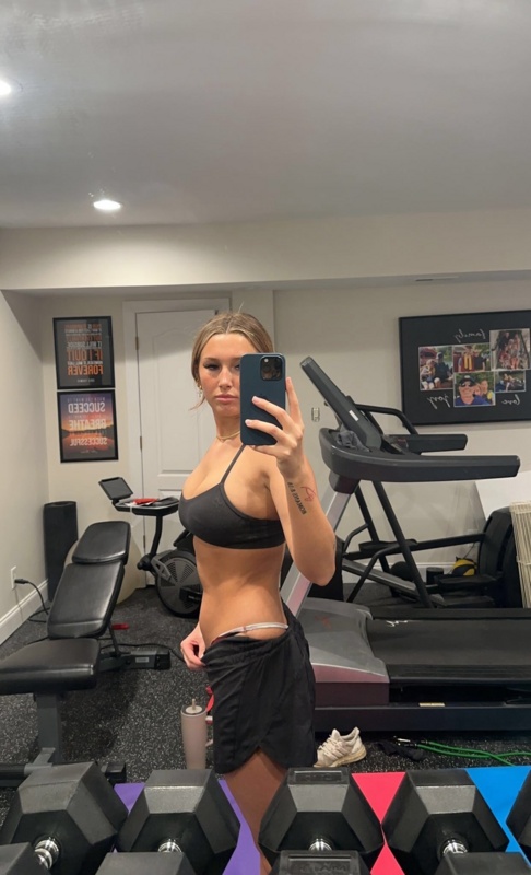 Tori Jaenke nude photo 34