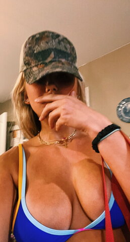 Tori Jaenke nude photo 6