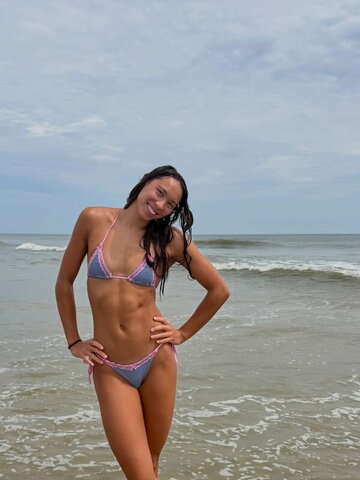 Torri Huske nude photo 3
