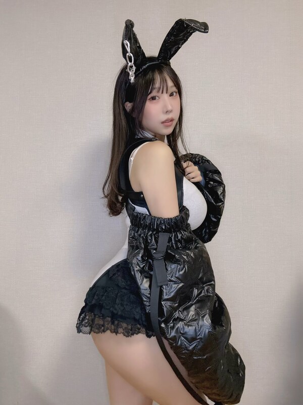 Towa Rabbit nude photo 5