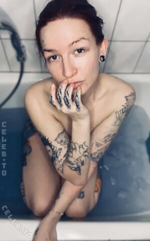 Toxictokio nude photo 19