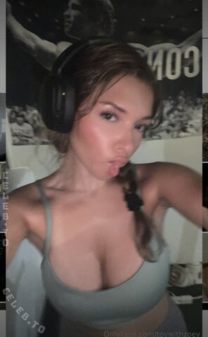 toywithzoey nude photo 22