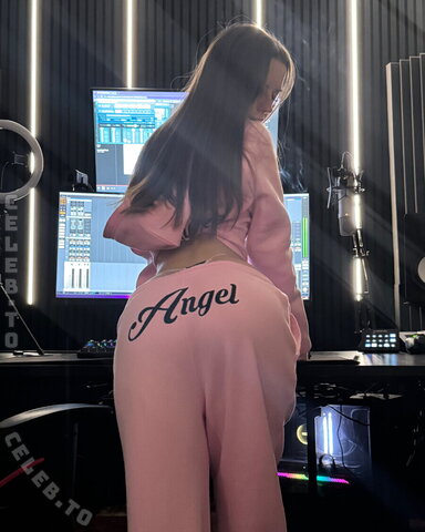 Trapbabygirl – The thread absolutely must continue