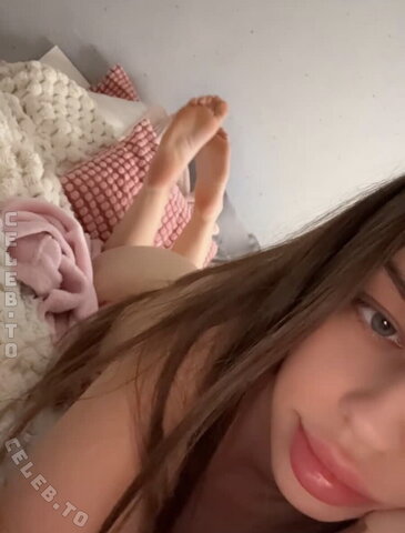 Trapbabygirl nude photo 44