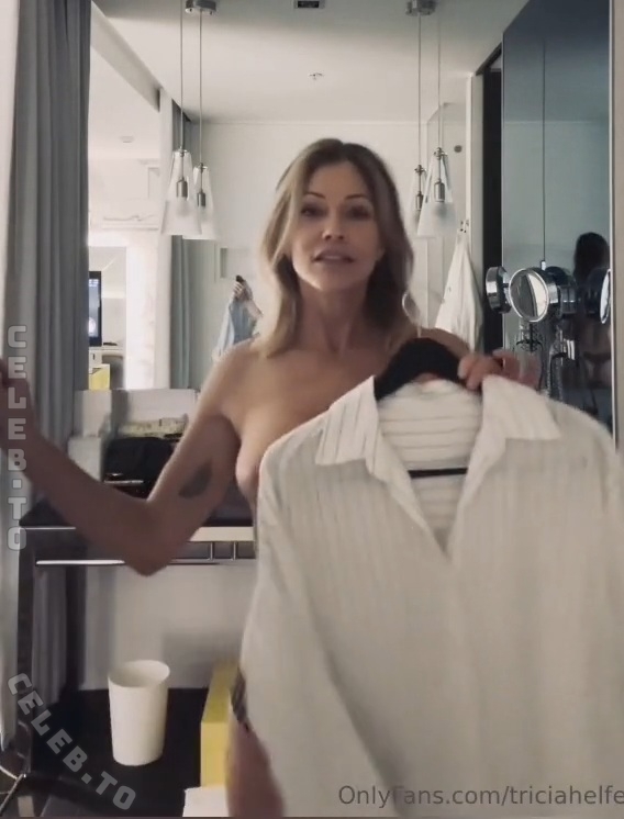 Tricia Helfer nude photo 2