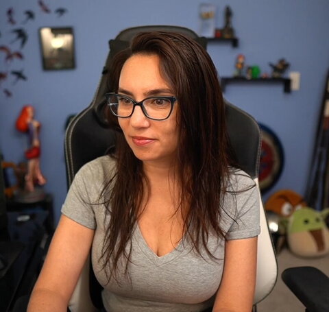 Trisha Hershberger nude photo 12