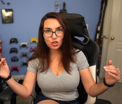 Trisha Hershberger nude photo 5