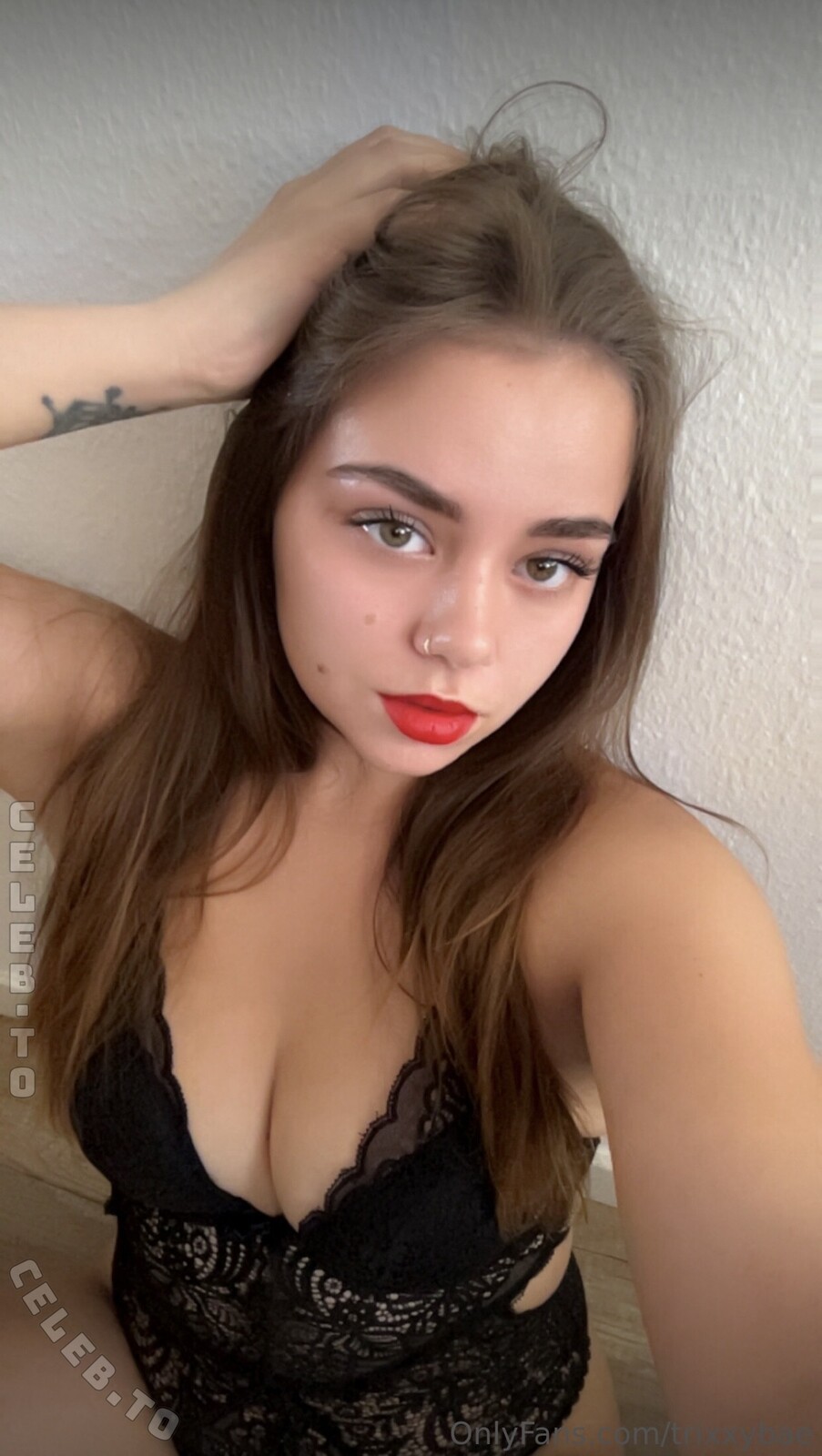 Trixxybae nude photo 2