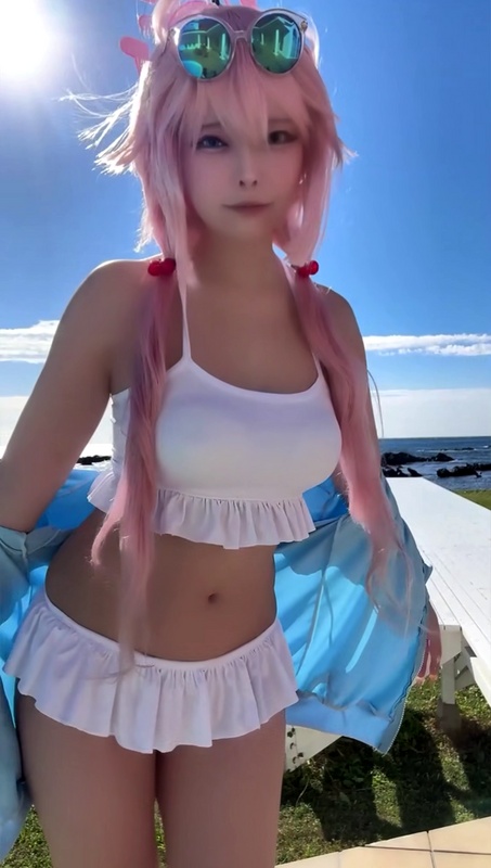 Tsunarin nude photo 3