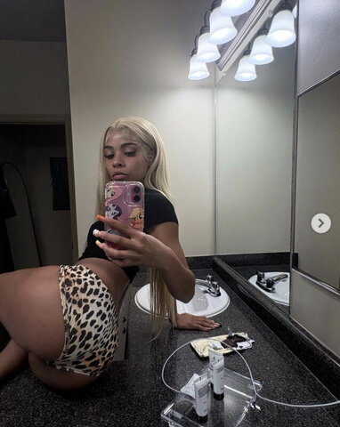 tubbbbsss nude photo 6