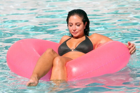 Tulisa Contostavlos nude photo 174