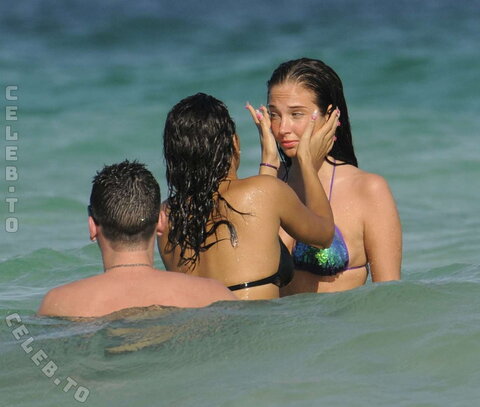 Tulisa Contostavlos nude photo 237