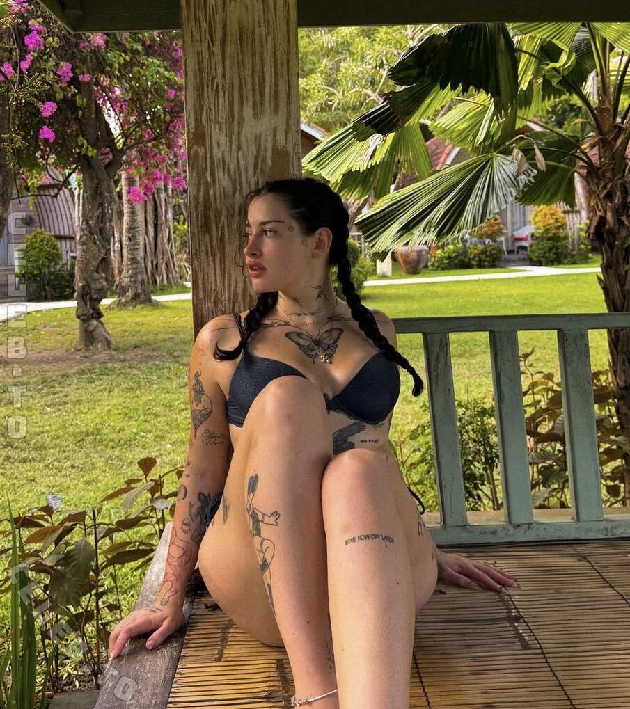 Tuttilicious nude photo 4