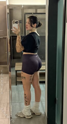 Tuttilicious nude photo 1