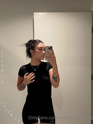 tvylorafterdark nude photo 21