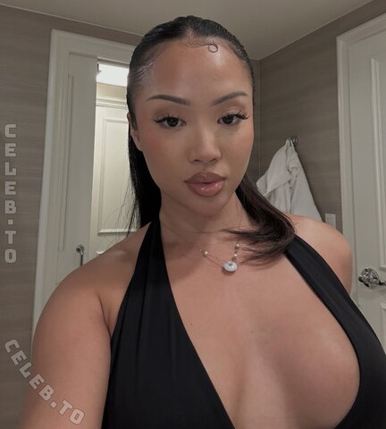 Twaydabae nude photo 1