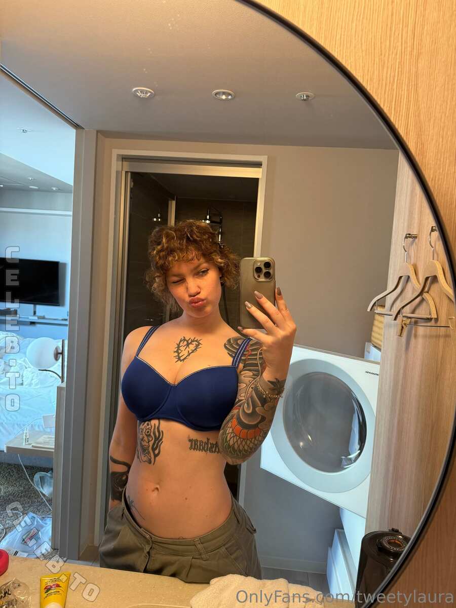 tweetylau nude photo 4