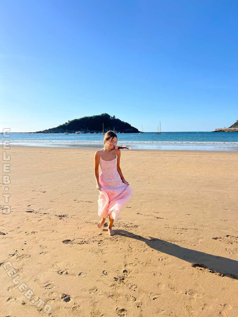 Twin Melody nude photo 5