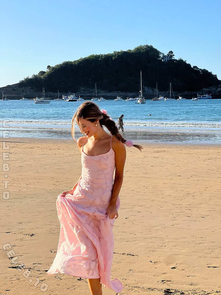 Twin Melody nude photo 6